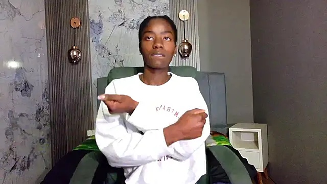 Snapshot of katia_green1 chatting on December 1, 2025, 12:06 pm katia green1 online show from December 1, 2025, 12:06 pm