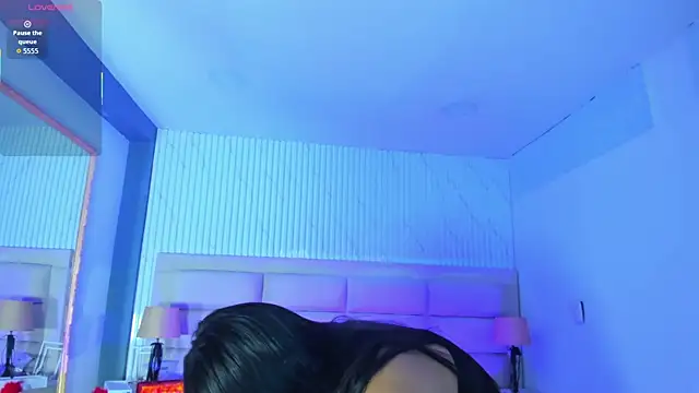 Snapshot of BritanyBrown_ chatting on April 18, 2026, 4:59 am BritanyBrown online show from April 18, 2026, 4:59 am
