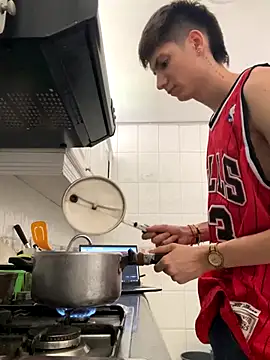 Luck  090 online show from October 1, 2025, 3:16 pm