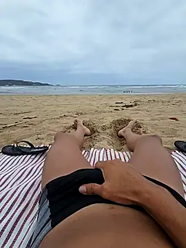 Latinfogoso84 online show from September 11, 2025, 12:49 pm