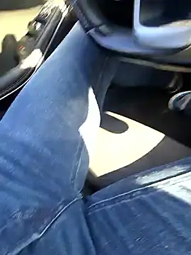 Latinfogoso84 online show from September 18, 2025, 11:57 am