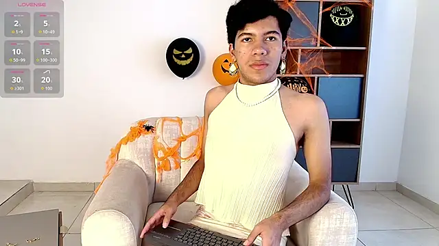 E R O S  online show from November 2, 2025, 7:52 pm