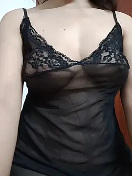MaryyLy online show from July 26, 2026, 11:06 am