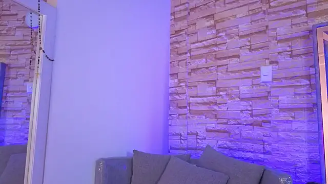  valeria saenz  online show from February 7, 2026, 8:50 pm