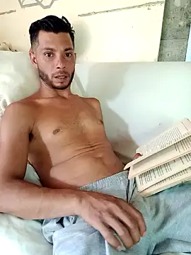 Snapshot of AlphaAlterX chatting on September 12, 2025, 7:57 pm AlphaAlterX online show from September 12, 2025, 7:57 pm