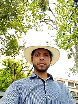 Snapshot of AlphaAlterX chatting on October 7, 2025, 6:09 pm AlphaAlterX online show from October 7, 2025, 6:09 pm