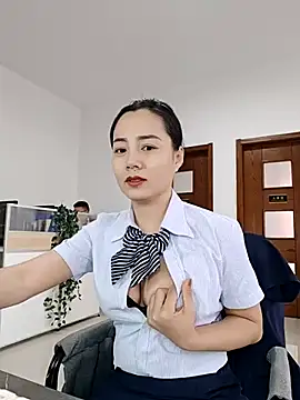 bingxin- online show from November 24, 2025, 2:11 am