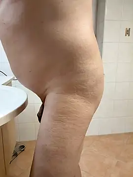 Snapshot of spermaspritzerr chatting on November 3, 2025, 4:07 am spermaspritzerr online show from November 3, 2025, 4:07 am