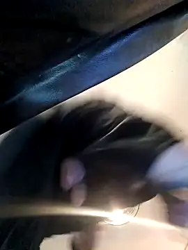 MRTATTWO online show from September 9, 2025, 4:22 am