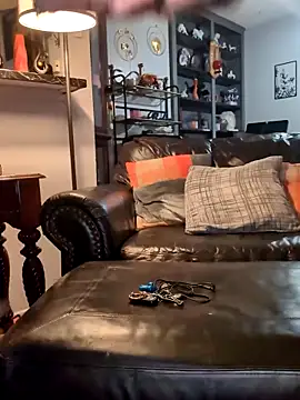 MRTATTWO online show from November 22, 2025, 1:59 am