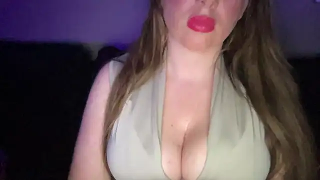 Djelina940 online show from July 26, 2026, 8:16 pm