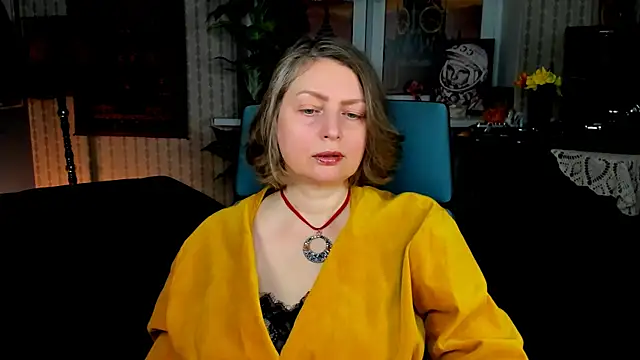 TiffanyBrauny online show from October 19, 2025, 10:51 am
