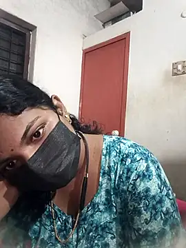 Snapshot of swetha01430 chatting on October 29, 2025, 6:40 pm swetha01430 online show from October 29, 2025, 6:40 pm