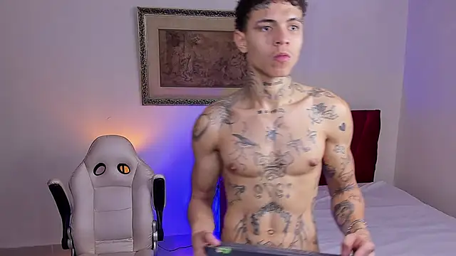 Snapshot of john_mystic chatting on February 12, 2026, 1:27 am john mystic online show from February 12, 2026, 1:27 am