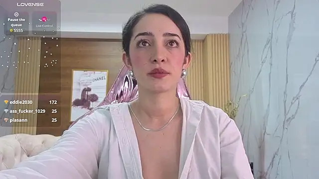 Snapshot of sara_lopez_s chatting on April 29, 2026, 5:41 pm sara lopez s online show from April 29, 2026, 5:41 pm