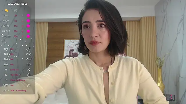 Snapshot of sara_lopez_s chatting on April 16, 2026, 1:56 pm sara lopez s online show from April 16, 2026, 1:56 pm
