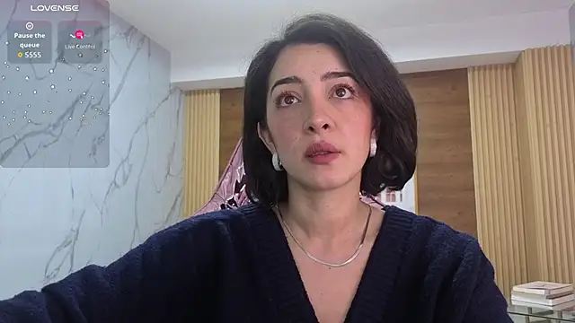 Snapshot of sara_lopez_s chatting on May 4, 2026, 1:58 pm sara lopez s online show from May 4, 2026, 1:58 pm