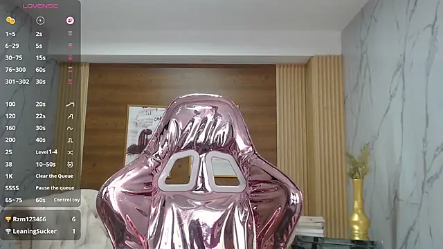 Snapshot of sara_lopez_s chatting on March 25, 2026, 1:43 pm sara lopez s online show from March 25, 2026, 1:43 pm