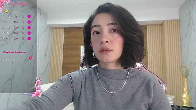 Snapshot of sara_lopez_s chatting on April 14, 2026, 2:11 pm sara lopez s online show from April 14, 2026, 2:11 pm