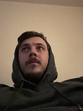 XXKieran online show from December 4, 2025, 1:32 pm