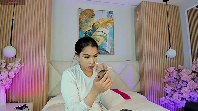 Snapshot of Mila_Hank_ chatting on April 9, 2026, 12:11 pm Mila Hank online show from April 9, 2026, 12:11 pm