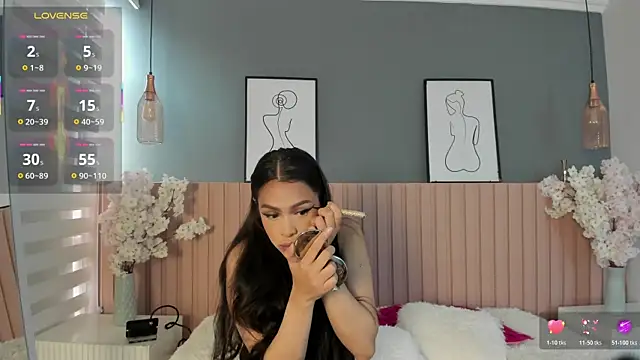 Snapshot of Mila_Hank_ chatting on March 5, 2026, 12:24 pm Mila Hank online show from March 5, 2026, 12:24 pm