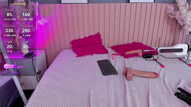 Snapshot of Mila_Hank_ chatting on March 12, 2026, 12:49 am Mila Hank online show from March 12, 2026, 12:49 am