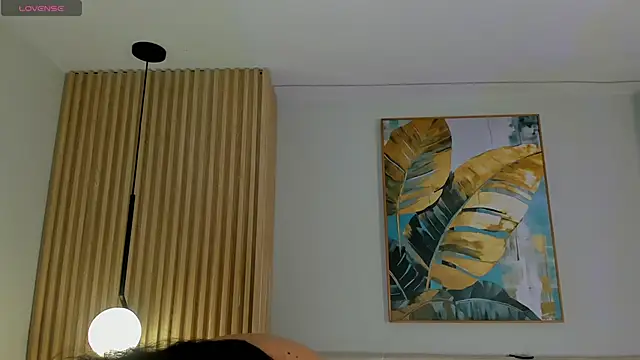 Snapshot of Mila_Hank_ chatting on March 23, 2026, 12:27 pm Mila Hank online show from March 23, 2026, 12:27 pm