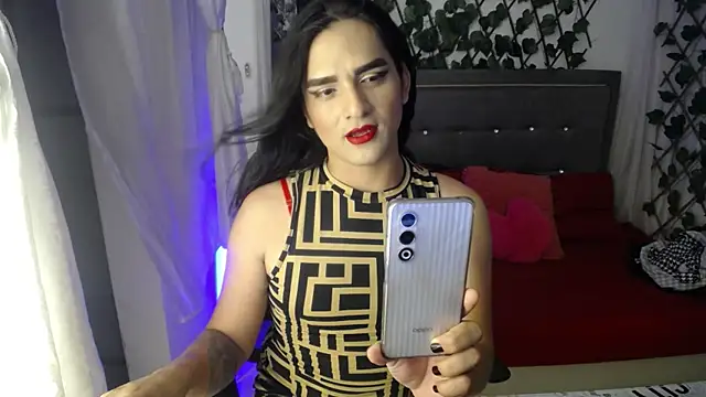 ivone golosa online show from November 8, 2025, 9:51 pm