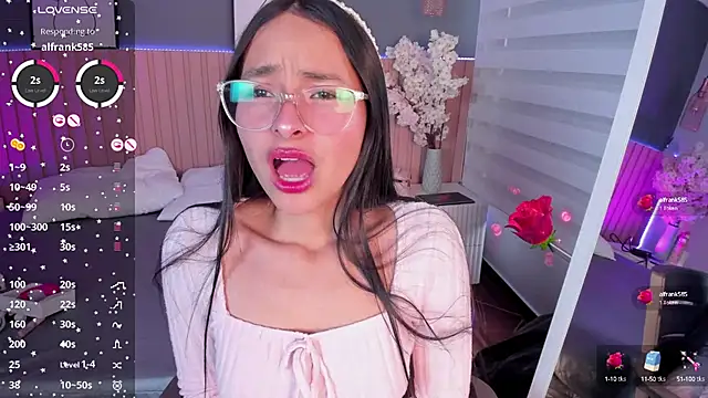 Annie  2 online show from September 29, 2025, 12:11 pm