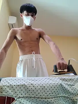 Snapshot of thienlong05 chatting on November 4, 2025, 1:42 am thienlong05 online show from November 4, 2025, 1:42 am