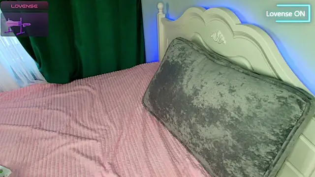 katerine Monroe online show from October 30, 2025, 6:44 am