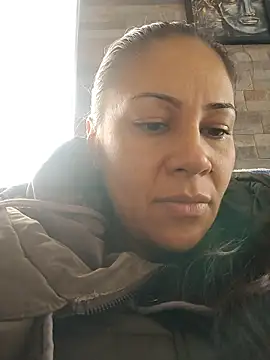 KittyHoleshot87 online show from February 19, 2026, 2:47 pm