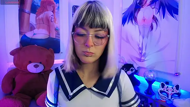 lil candy77 online show from November 4, 2025, 12:09 pm