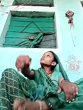 Idhika Jha online show from September 11, 2025, 3:28 am