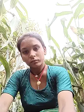 Idhika Jha online show from September 24, 2025, 1:02 am