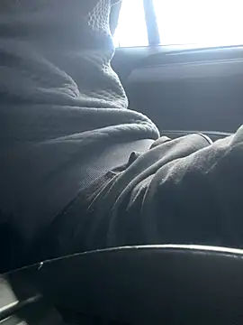 Snapshot of bmwe71 chatting on September 16, 2025, 10:38 am bmwe71 online show from September 16, 2025, 10:38 am