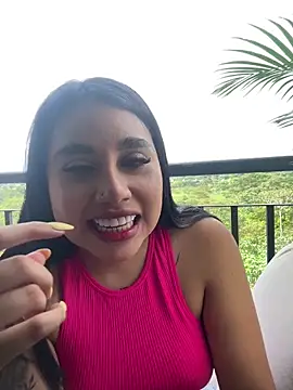 Sophie Dreamss online show from February 5, 2026, 7:32 pm