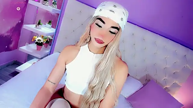 Nauthy girl online show from May 28, 2026, 3:03 am