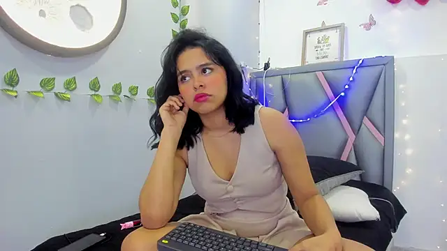 Sofia villareal online show from February 26, 2026, 12:49 pm