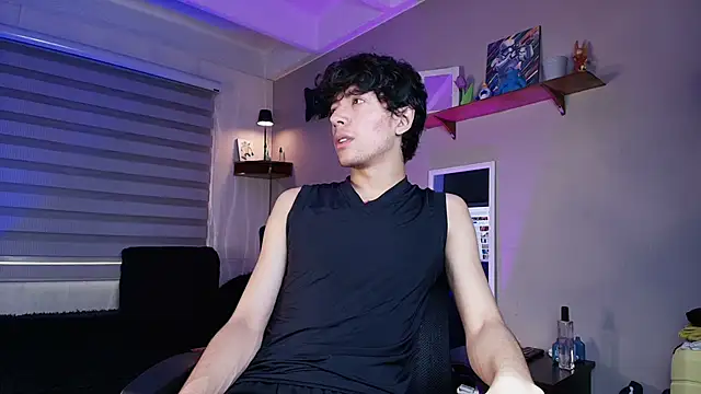 Snapshot of Dani_Lips_ chatting on October 4, 2025, 8:21 pm Dani Lips online show from October 4, 2025, 8:21 pm