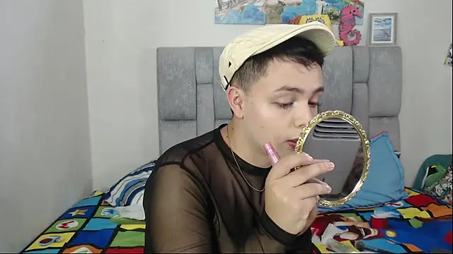 christopher Hot online show from November 7, 2025, 8:24 pm