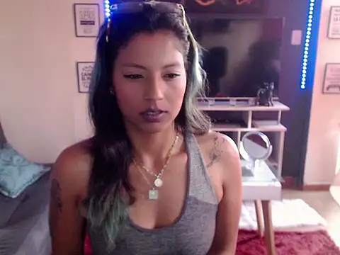 Snapshot of ScarletSizzling chatting on September 22, 2025, 12:33 pm ScarletSizzling online show from September 22, 2025, 12:33 pm