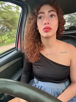 roxyrougee online show from February 8, 2026, 11:41 am