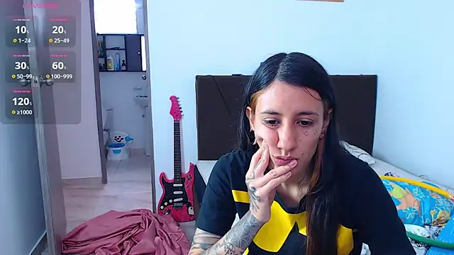 Snapshot of team_fantasy chatting on October 11, 2025, 5:47 pm team fantasy online show from October 11, 2025, 5:47 pm