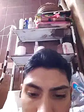 aispuro8505 online show from November 25, 2025, 9:09 am