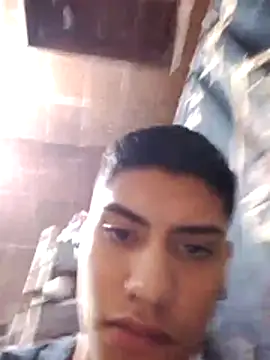 aispuro8505 online show from November 11, 2025, 6:41 am