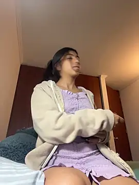 DianeSuns  online show from April 11, 2026, 4:42 am