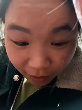 may-squirl online show from November 14, 2025, 3:26 pm