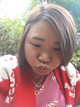 may-squirl online show from December 20, 2025, 6:05 am